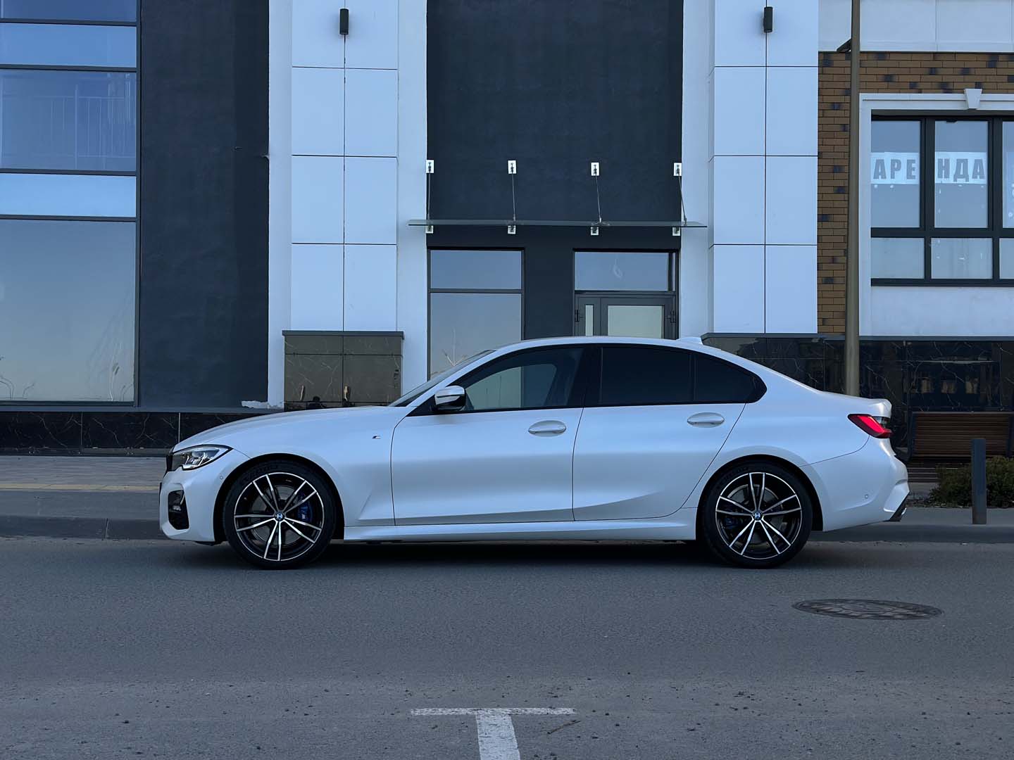 BMW 320i xDrive Легковые | Аренда автомобилей ekb.tmnrent.ru | А-Я AUTO  Екатеринбург