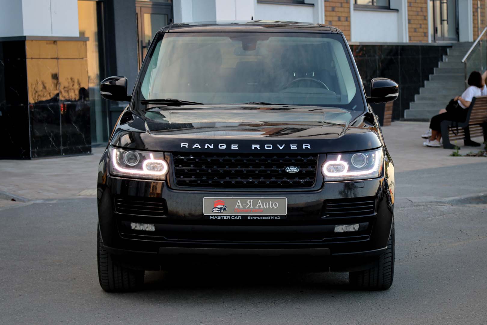Land Rover Range Rover Vogue — фото 14