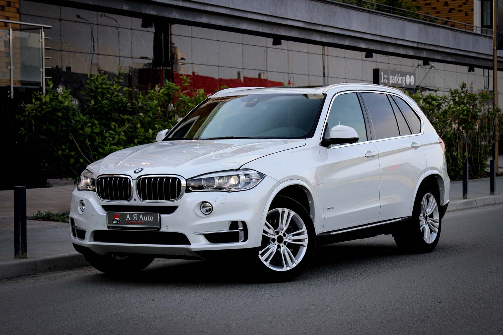 BMW X5 — фото 15