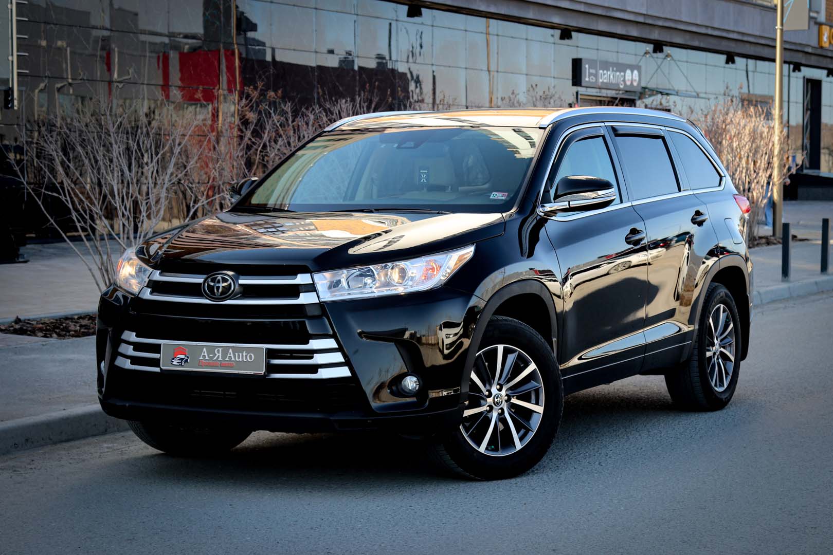 Toyota Highlander — фото 8