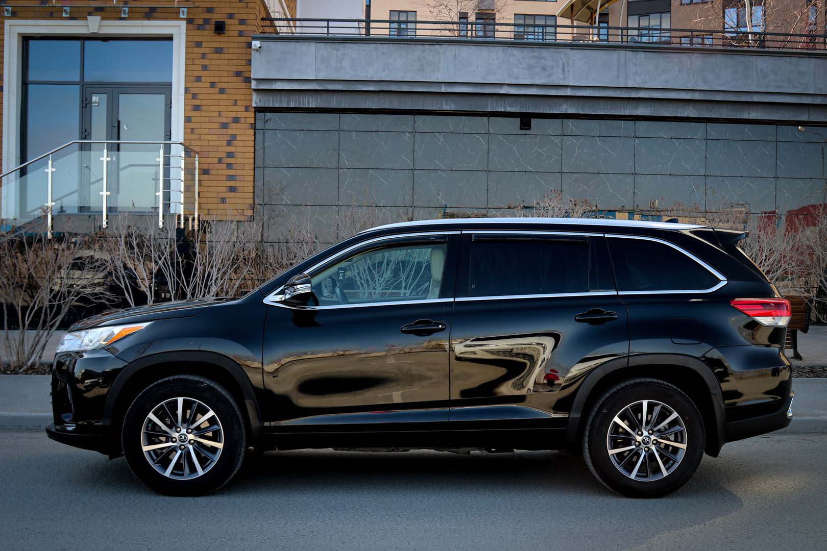 Toyota Highlander — фото 10