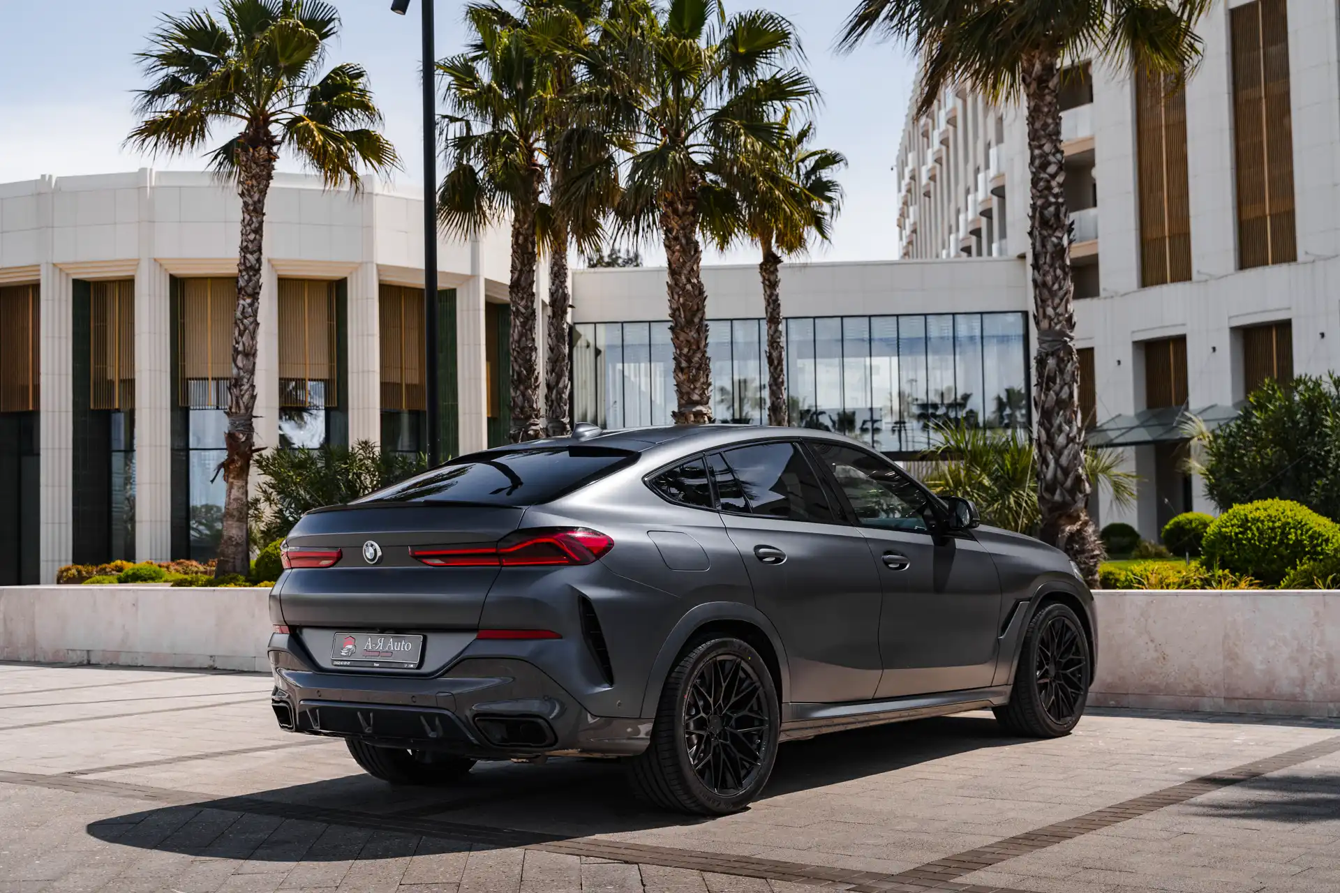 BMW X6 d — фото 11