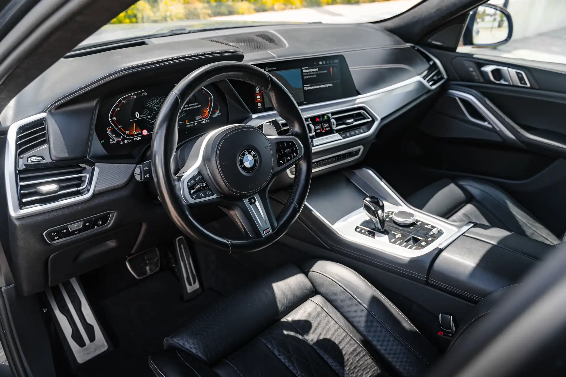 BMW X6 d — фото 12