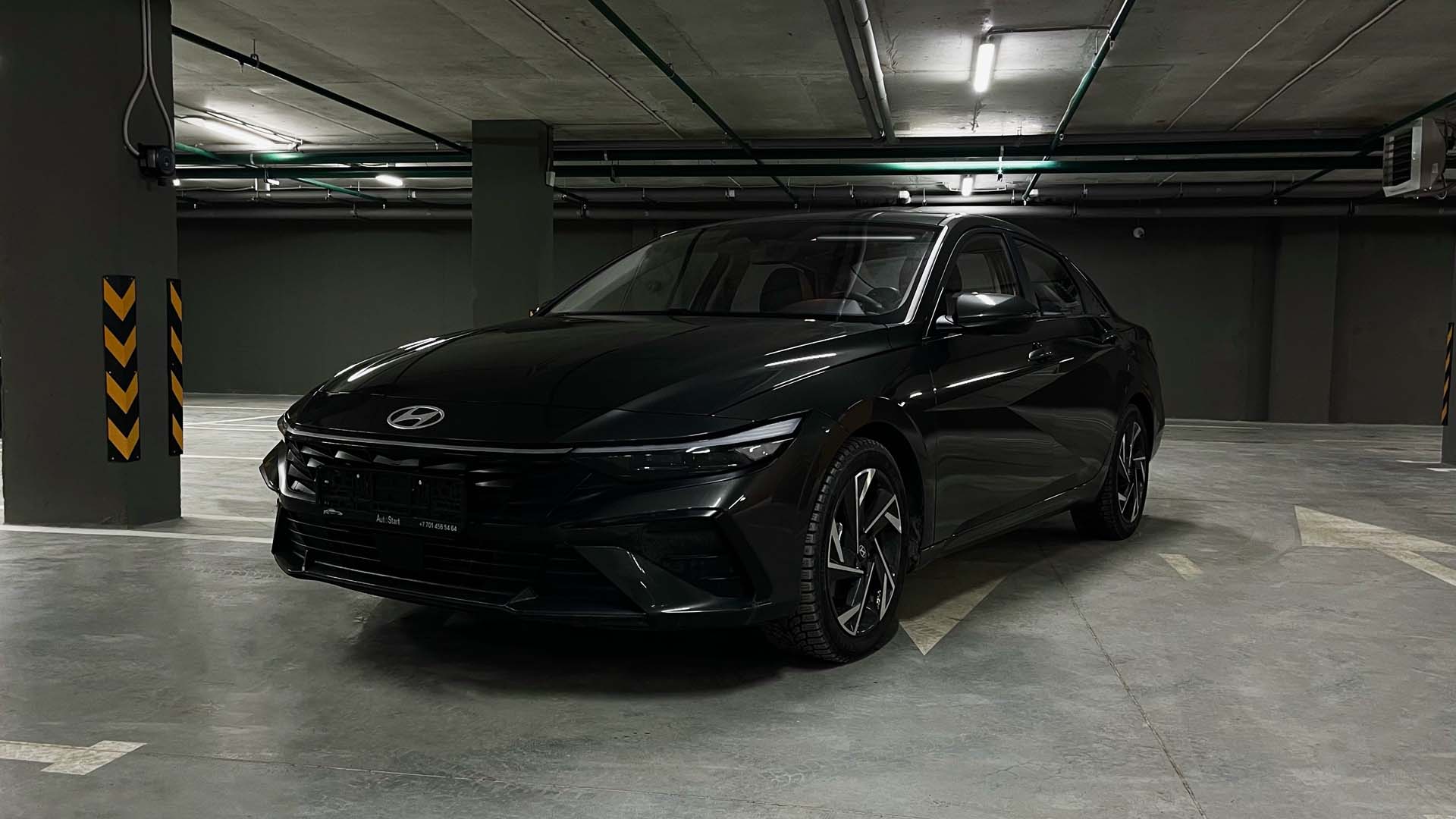 Hyundai Elantra — фото 10