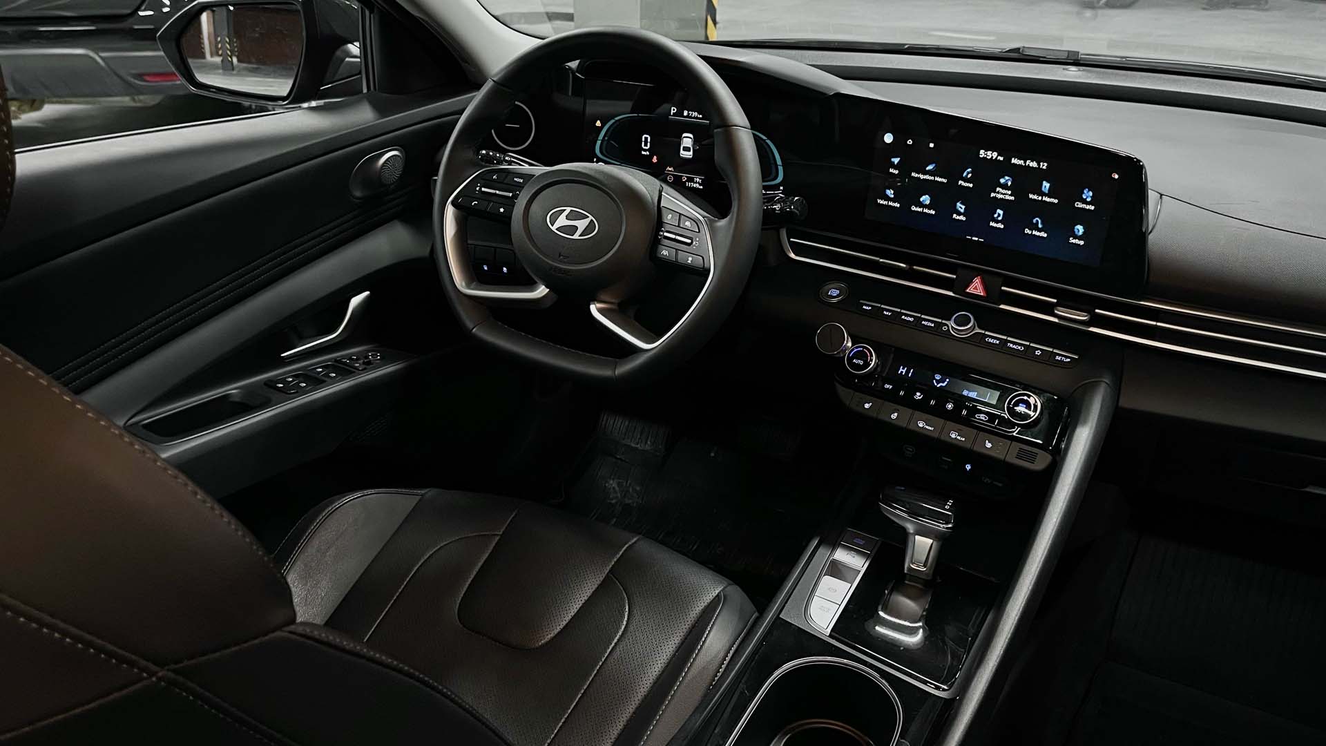 Hyundai Elantra — фото 11