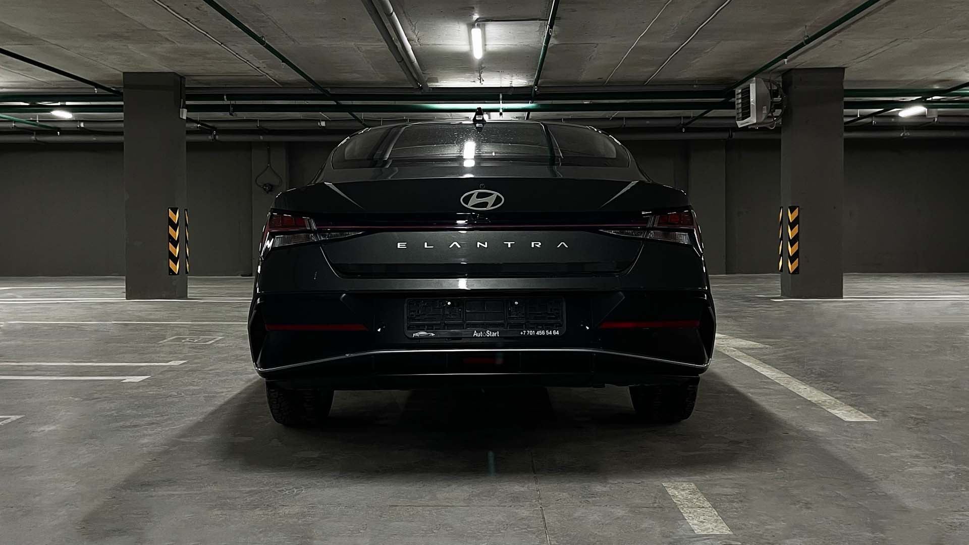 Hyundai Elantra — фото 13