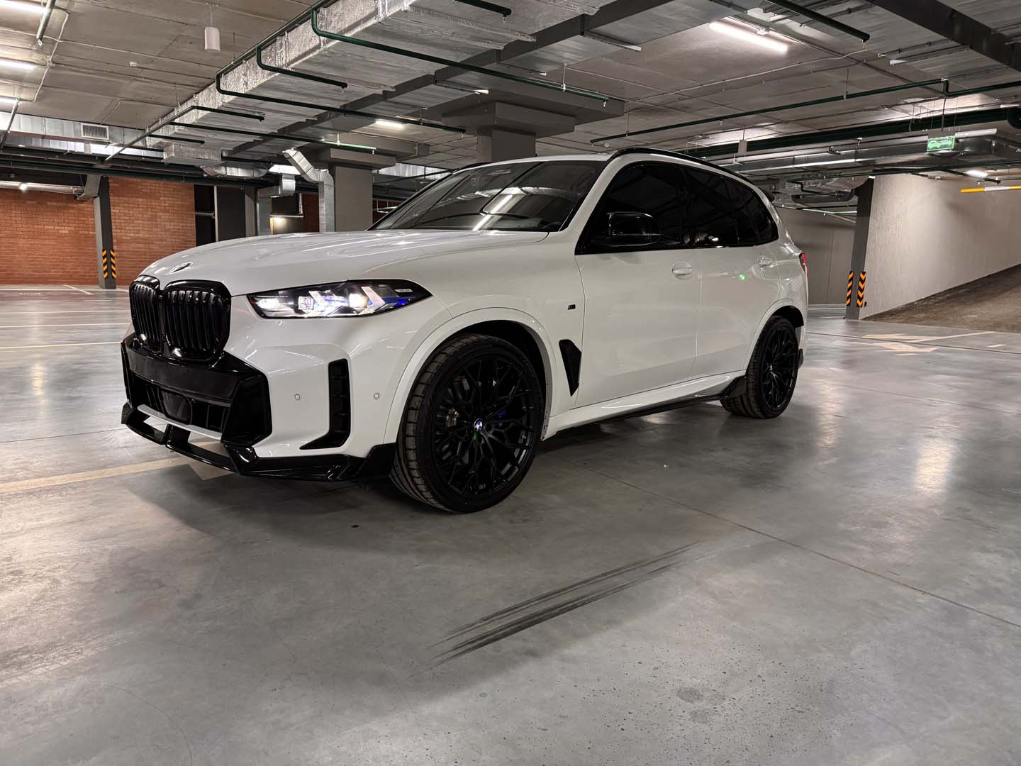 BMW X5 D — фото 8